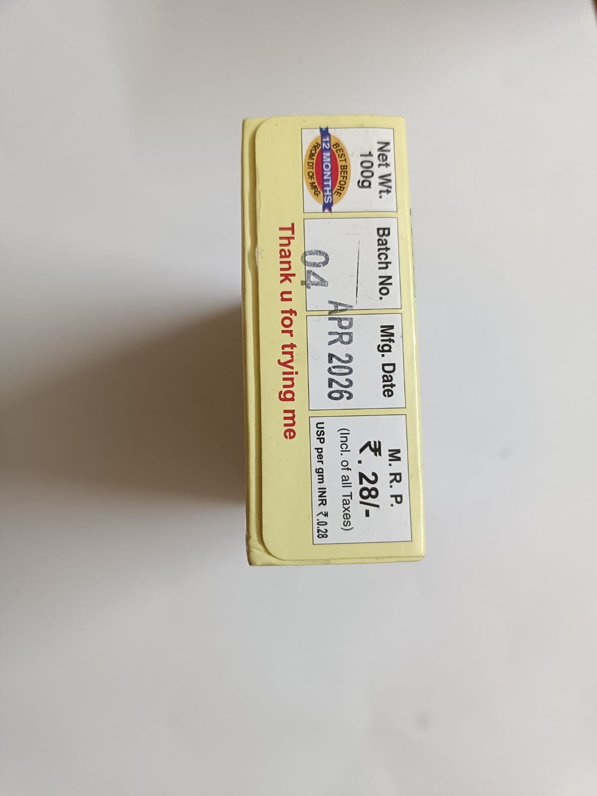 Flora Cornflour top pannel contains Batch No ,Best before , M.R.P,Manufacturing date